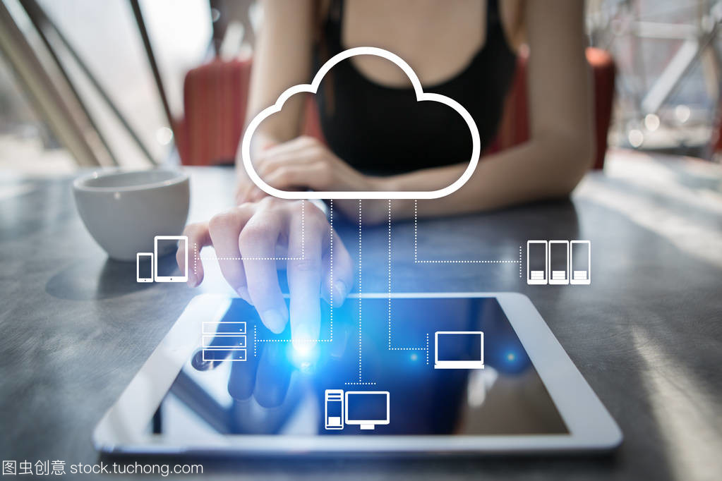 云技术驱动的数据存储与互联网服务新范式